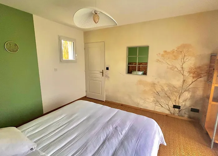 Semesterbostad Le Coudrier - & Bien-etre *